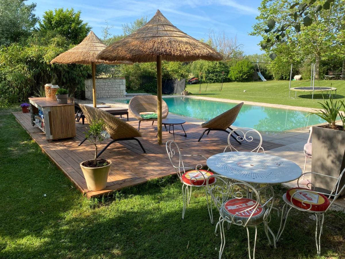 La Bastide Aixoise Avec Piscine Et Jacuzzi Prive Apartment Екс ан Прованс Екстериор снимка